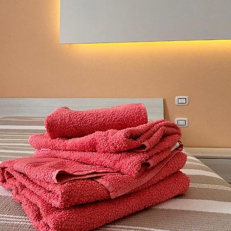 Casa Daura - Your Comfortable Apartment In Bologna - Parking מראה חיצוני תמונה