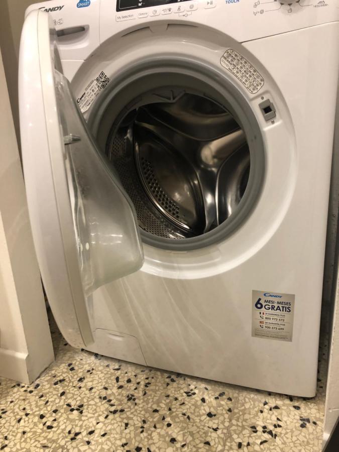 Casa Daura - Your Comfortable Apartment In Bologna - Parking מראה חיצוני תמונה