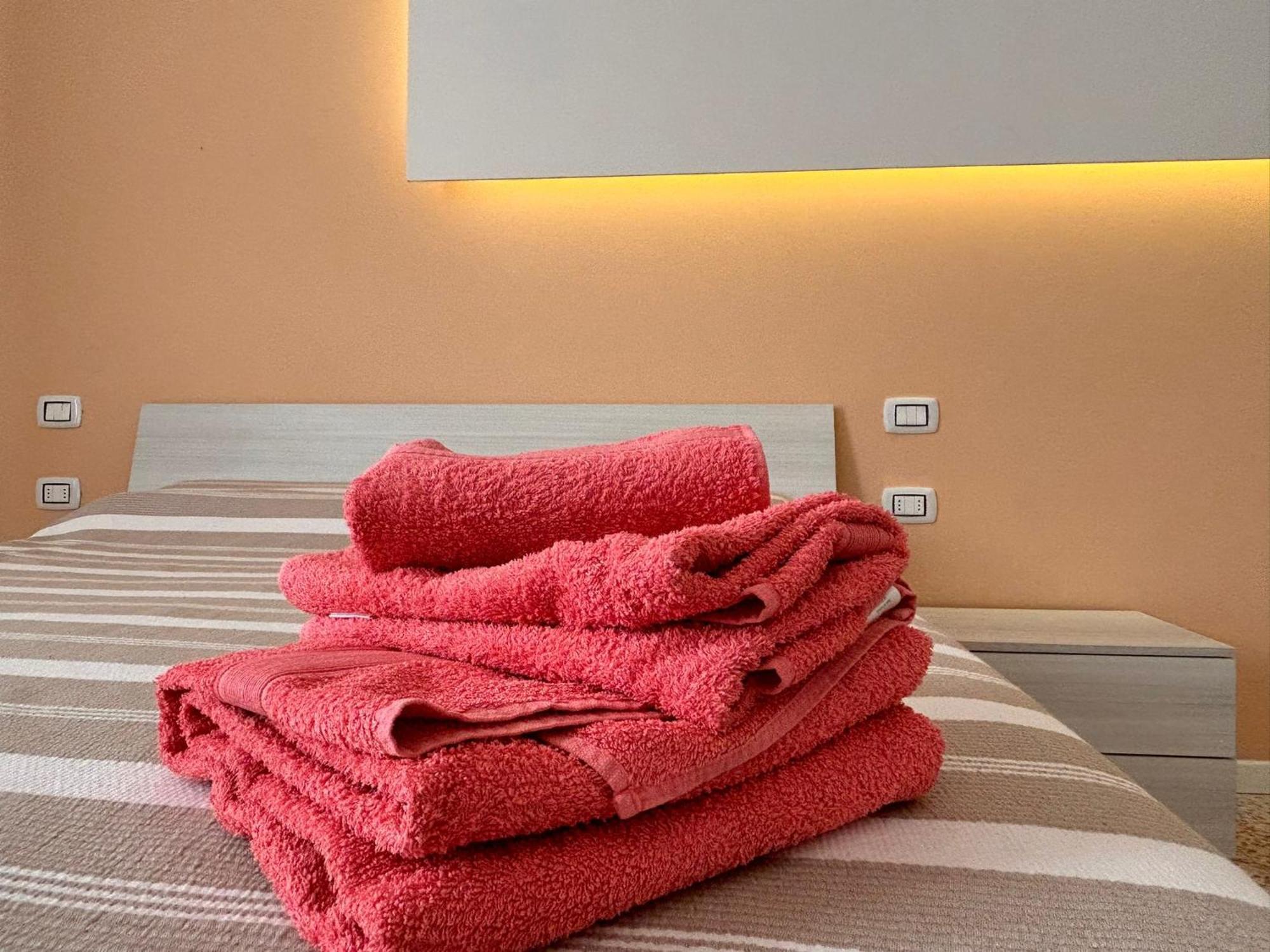 Casa Daura - Your Comfortable Apartment In Bologna - Parking מראה חיצוני תמונה
