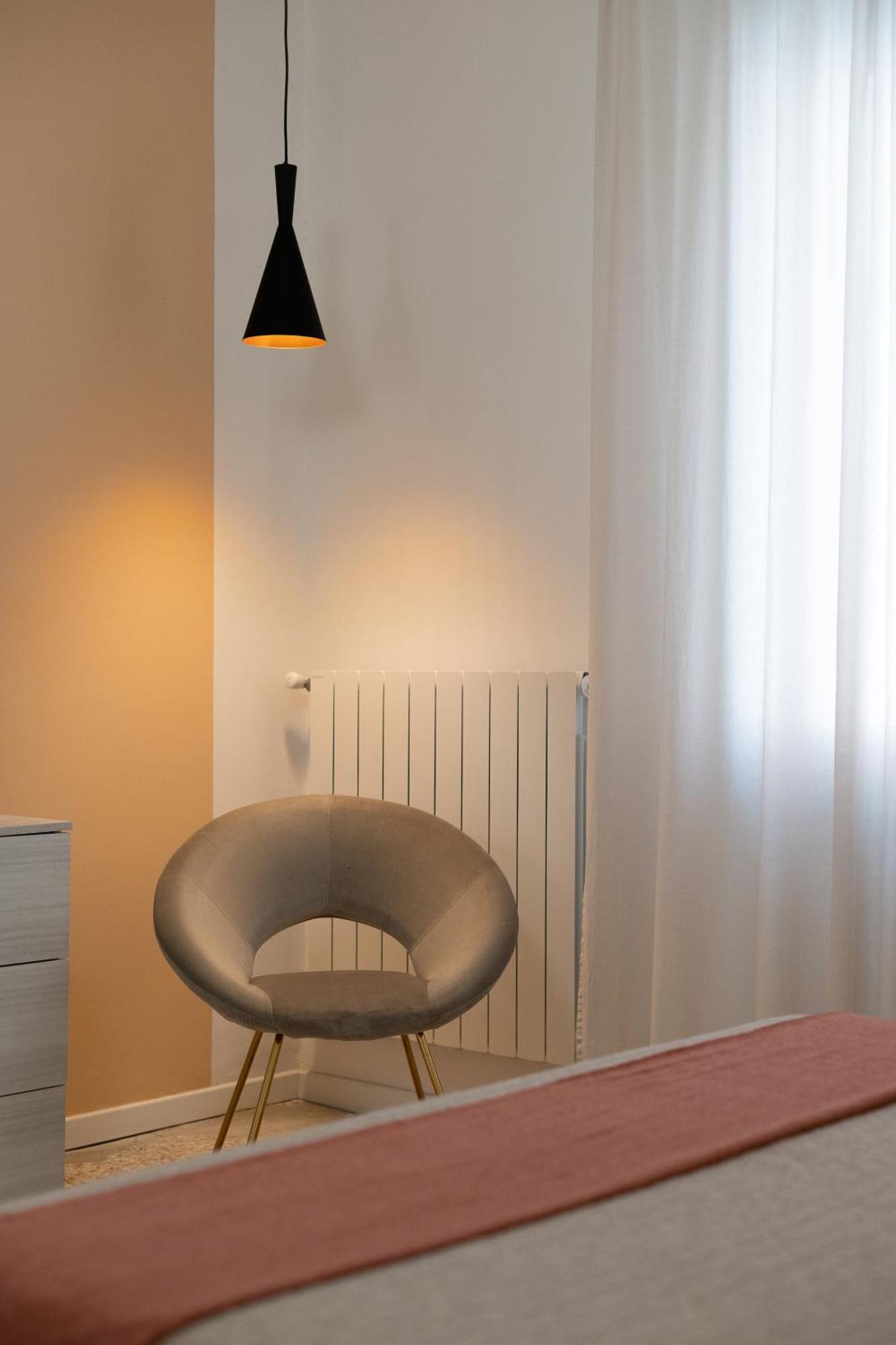 Casa Daura - Your Comfortable Apartment In Bologna - Parking מראה חיצוני תמונה